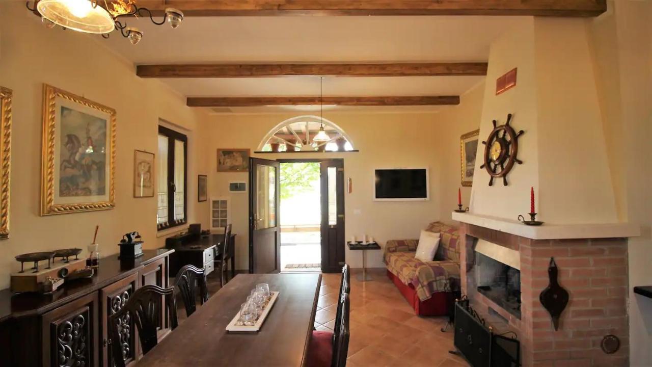 Casa In Campagna Oltrepo' Pavese Montecalvo Versiggia Exterior photo